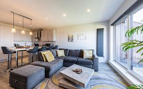 32 Deganwy Beach